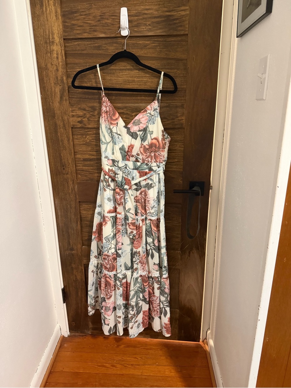 Floral Spaghetti-Strap Midi Dress in Cream and Rose